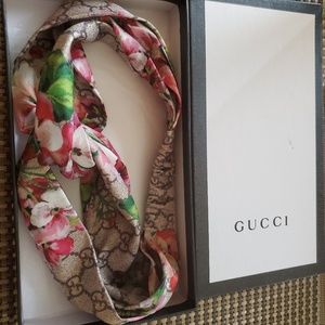 Gucci headband
